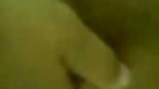 醉酒的俄羅斯小雞給出了不同的姿勢