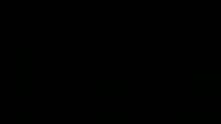 裸體夫婦無視規則並且乾了海灘