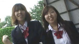 切割坦率的床面與熱辣的女性