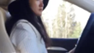 女同性戀者手淫和小便一杯