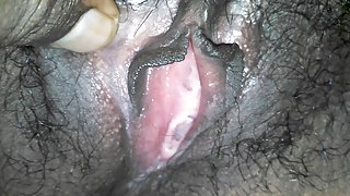 俄羅斯學生舉辦了一場充滿性狂歡的派對